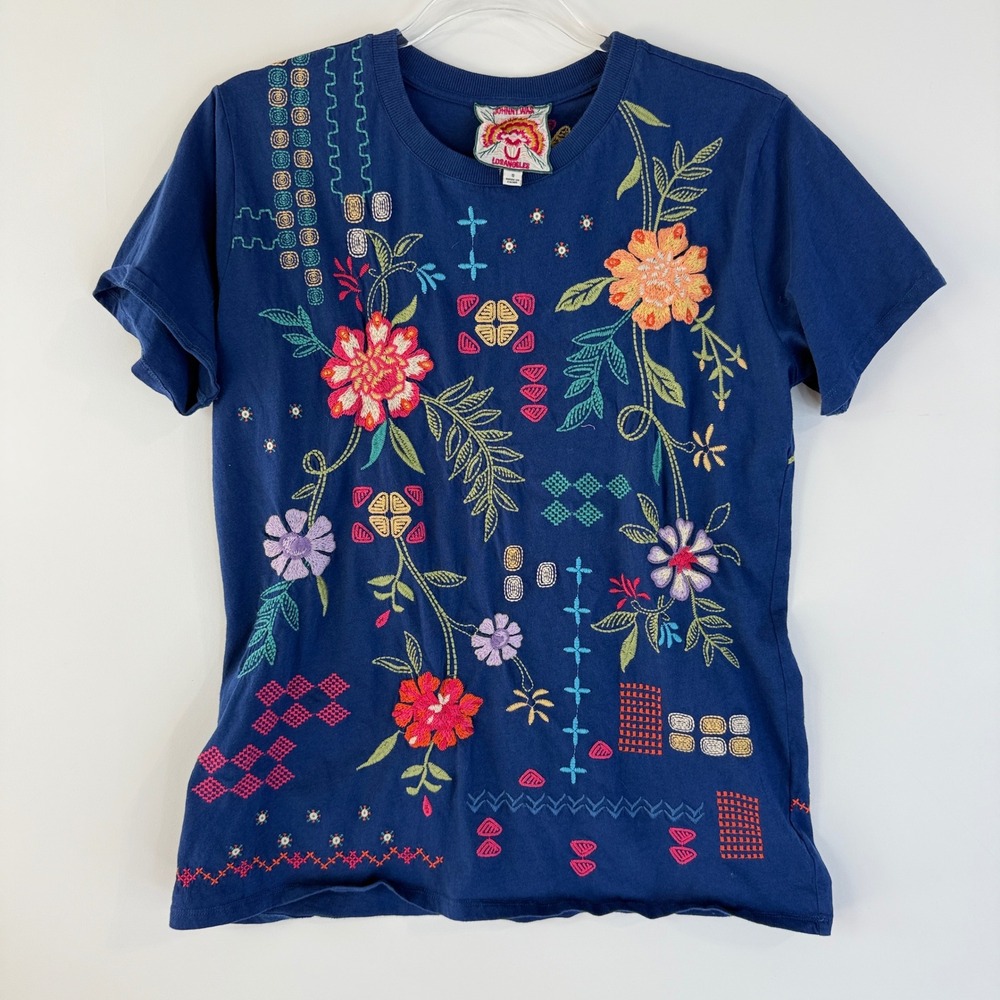 Johnny Was Embroidered Floral T-Shirt Womens Small Navy Blue J13524-25 Boho